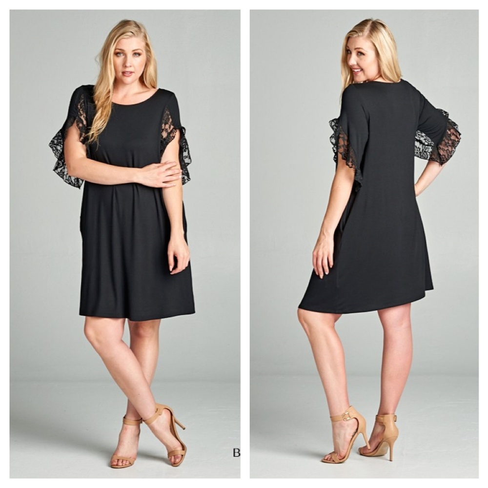 🦋MAKE AN OFFER!🦋 Black Dress With Lace Sleeves - Picture 2 of 2